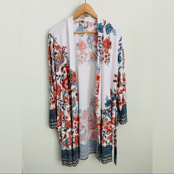 Floral Cape with waist tie - Picture 1 of 6